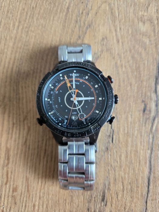 Zegarek Timex Intelligent Quartz T2N720