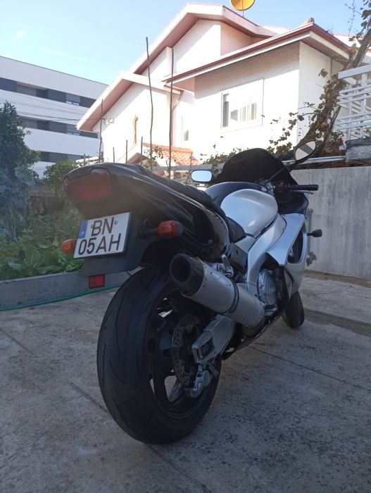 Yamaha thunderace 1000 como nova