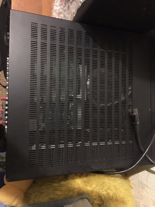 Продам-обменяю топ-ресивер Harman Kardon AVR 7000