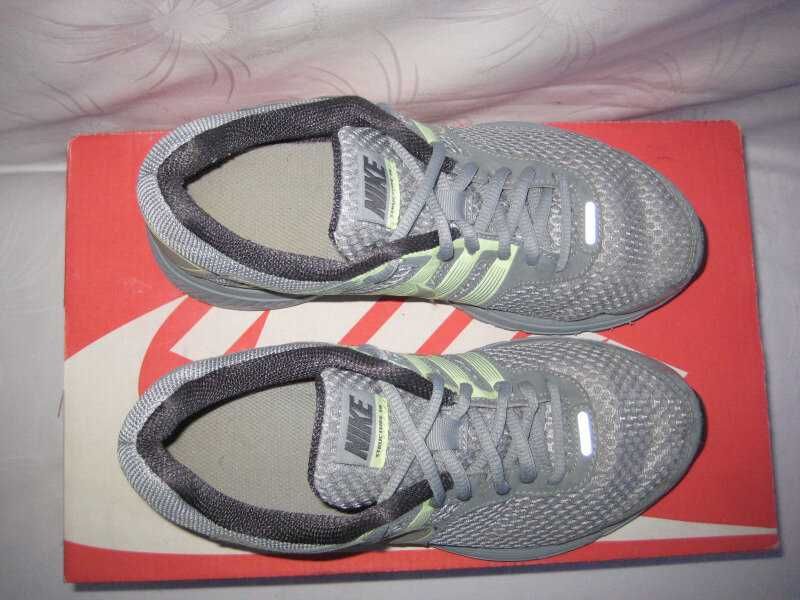 Кроссовки Nike оригинал 37-38 размер по стельке 24 см. Кожаные.НОВЫЕ