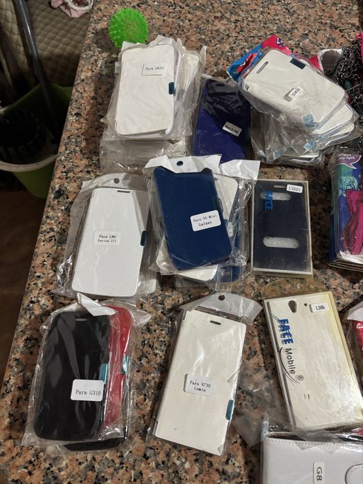 Lote de capinhas telefones antigos