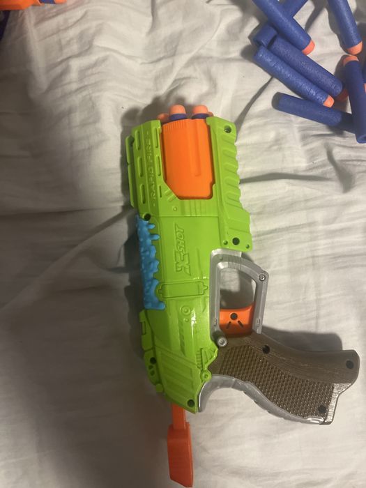 pistolety nerf zabawki
