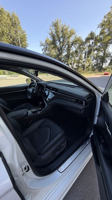 Toyota Camry 70