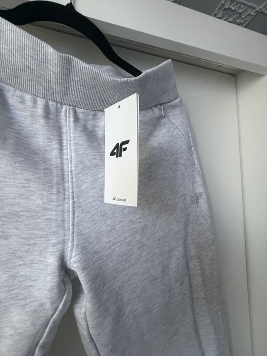 Damskie sppodnie dresowe (joggery)