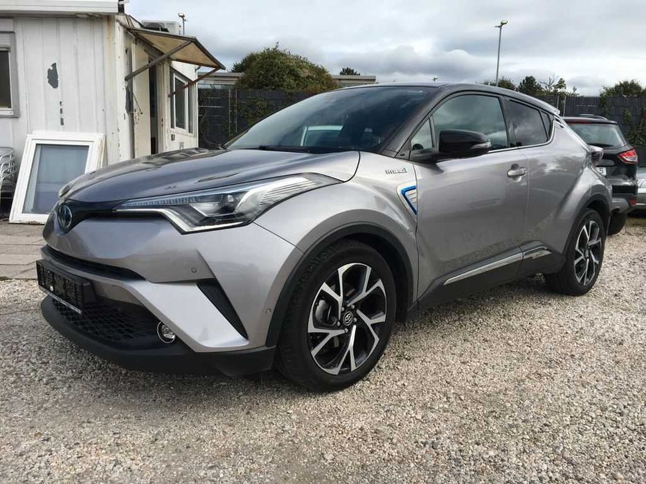 Бампер TOYOTA CH-R X10 запчастини розборка шрот Тойота цн-р х10