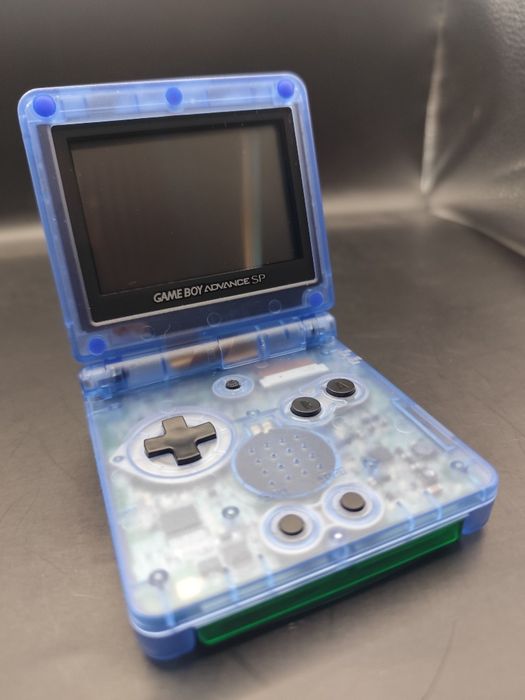 Nintendo Game Boy Advance SP Restaurada