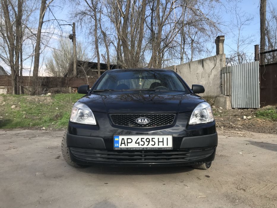 Продам Kia Rio седан 1.4 газ/бензин