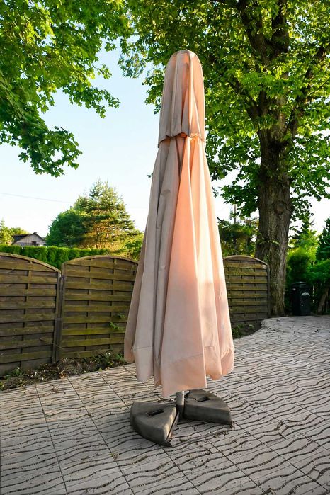 parasol ogrodowy
