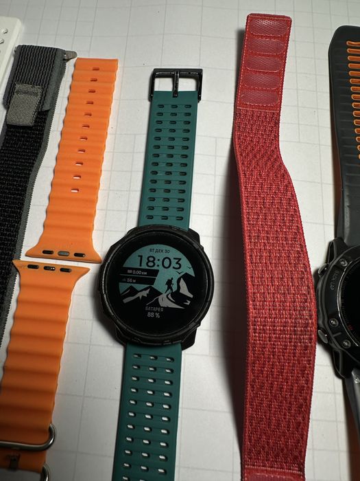 Garmin fenix 6 pro sapphire Suunto 9peak pro Apple watch