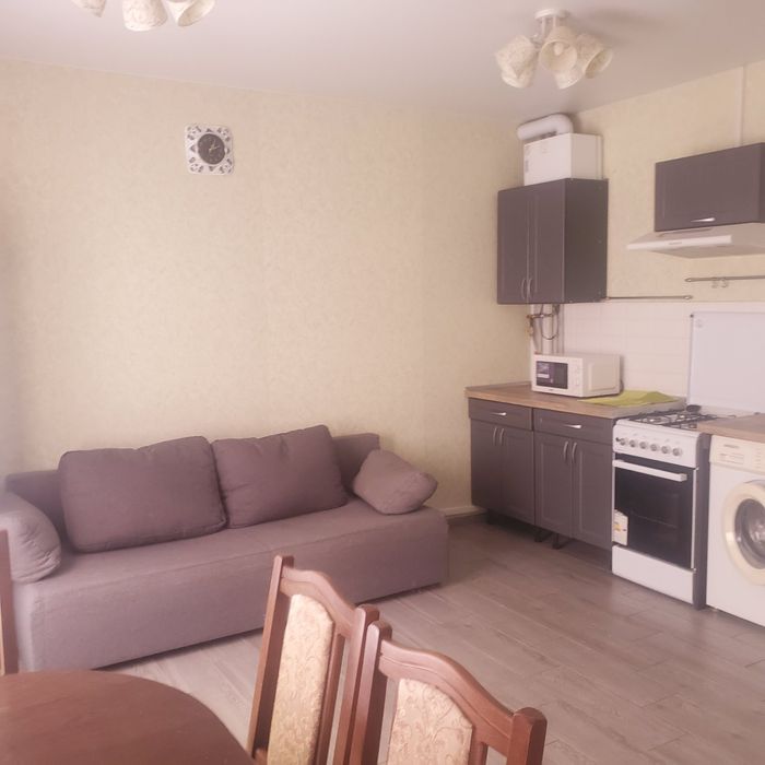 Сдам 2 дома Вузовский 2 к + кухня студия+ 1 к + кухня студия,газ котёл! Можно с животными!