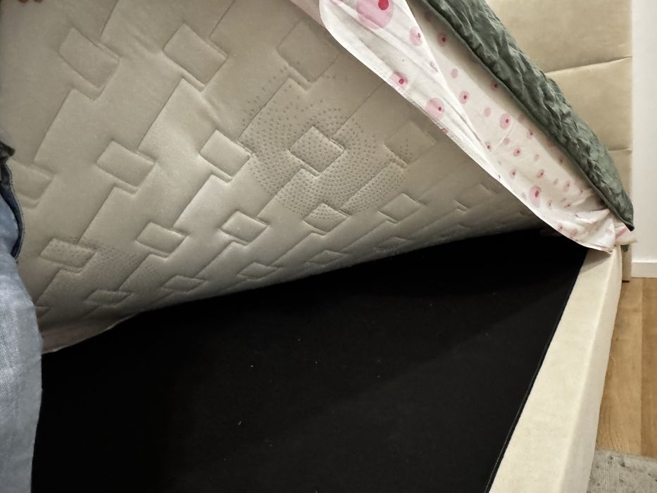 Sommier + Cabeceira + colchão