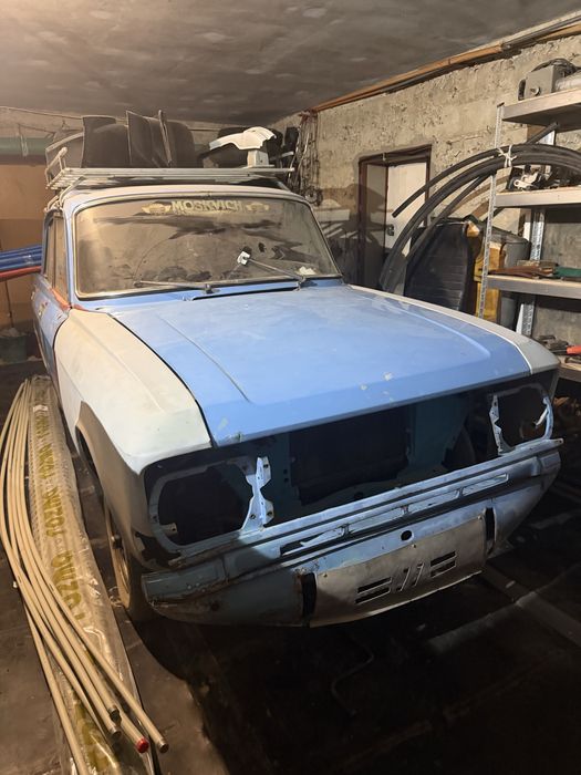 Москвич 2140 SL Люкс (обшивка салону знята)