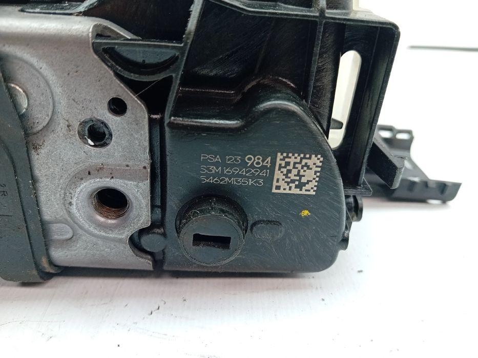 Fechadura / fecho porta trás direito CITROËN C3 III (SX)