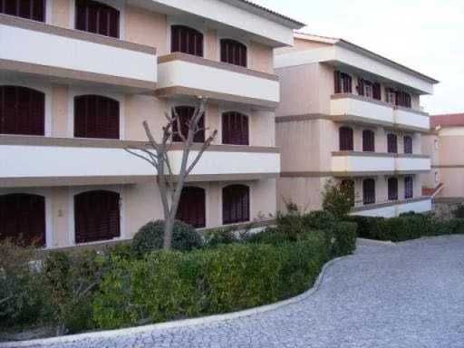 Fantástico T1 Soltroia c/ Piscina e Parqueamento