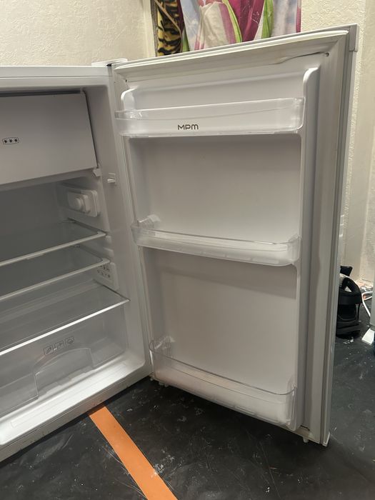 Lodówka mała MPM 112-CJ-15/AA 84cm z Zamrażarką