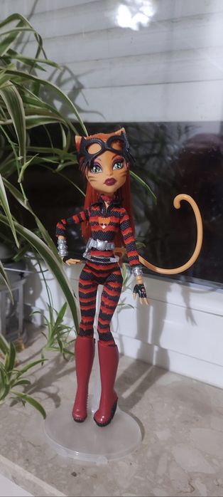 Monster high catastrophe toralei powerghouls