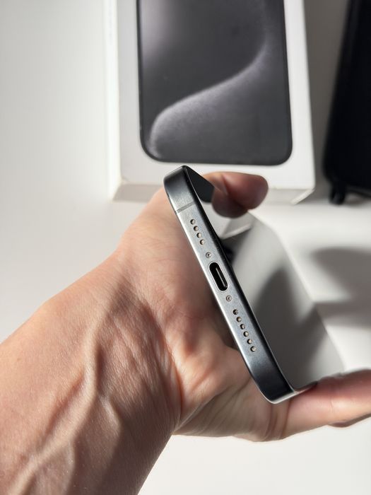 Iphone 15 pro max 1 Tb Black Titanium e-sim