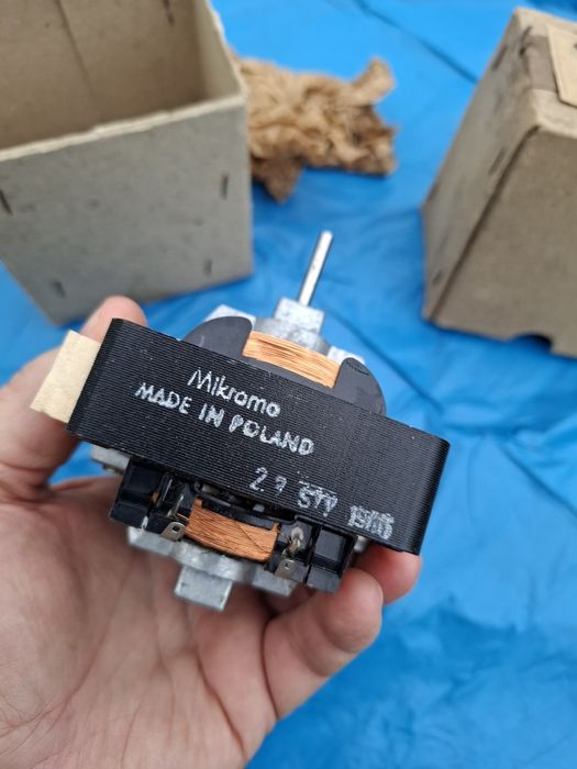 Silnik do magnetofonu  gramofonu PRLmikroma 86 rok