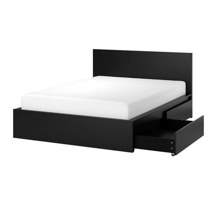 Cama de casal IKEA