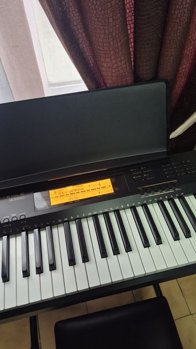 Teclado CASIO 88 teclas