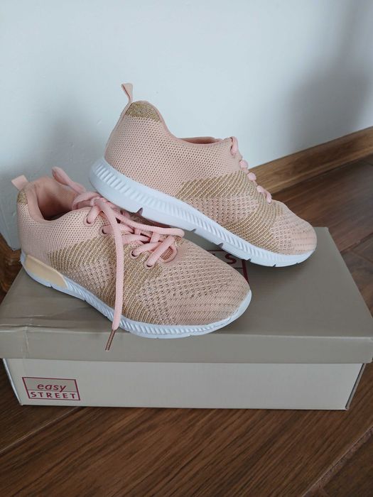 Buty sportowe dziewczęce  32, lekkie