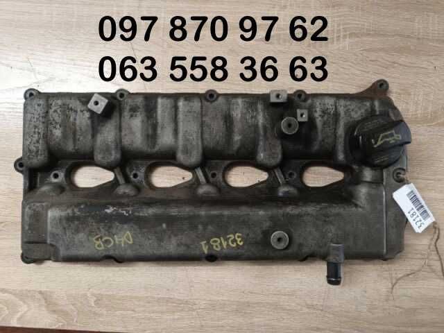 Клапанна кришка (Кришка клапанів) Kia Sorento 2.5crdi 224104A010