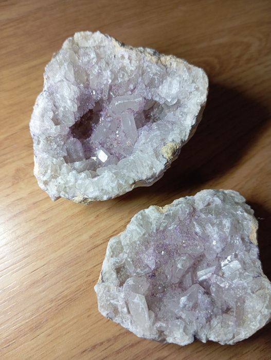 Pedra  Geodo de Ametista Rosa 190gr