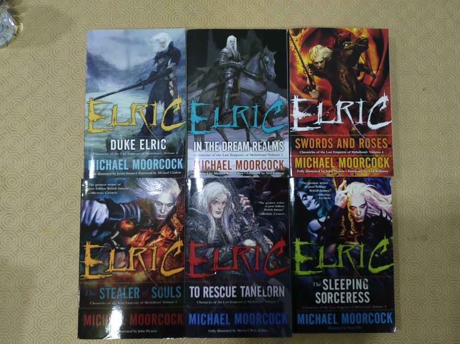 Livros coleção Elric Melniboné de Michael Moorcock