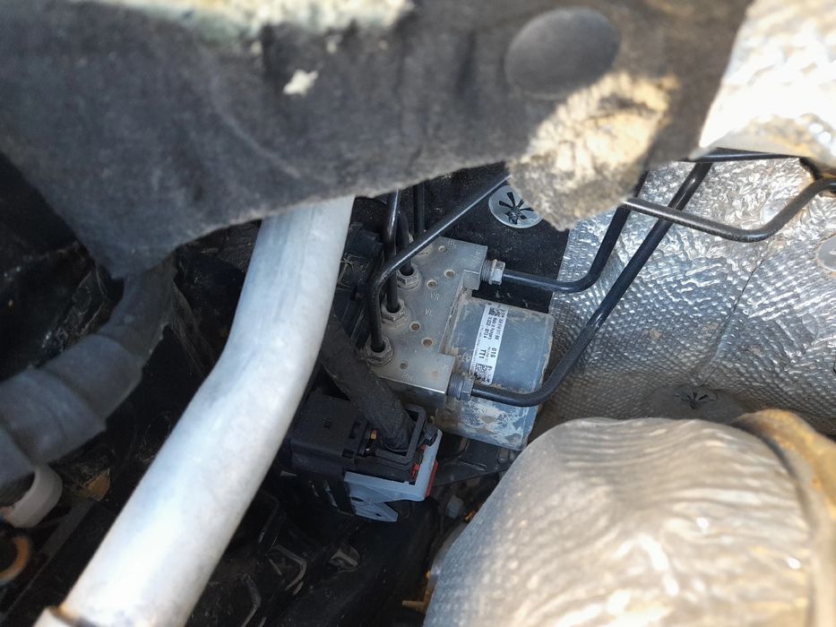 ABS Control Unit for AUDI Q3 (F3B)