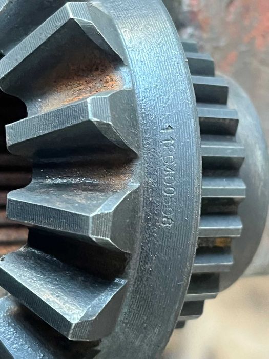 Mechanizm różnicowy Manitou, John Deere 3220
