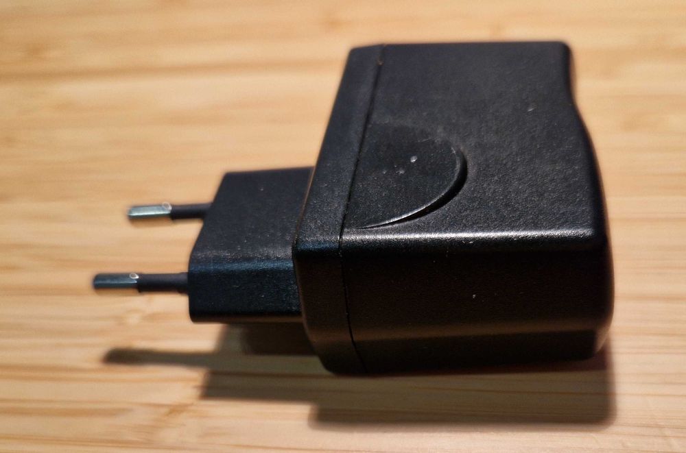 Ładowarka sieciowa Huawei MAX 5V 1A HW-050100E1W USB Black