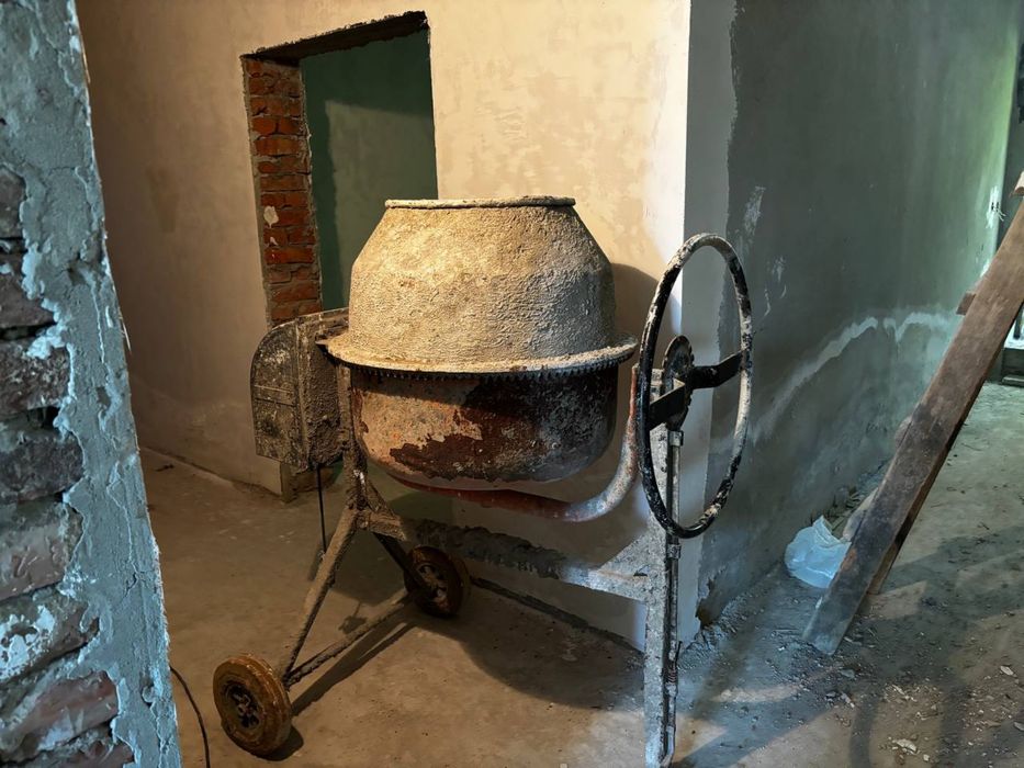 Продаю Бетономішалку 140л