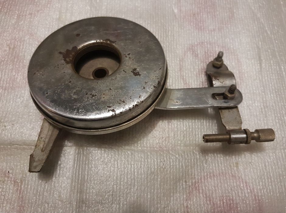 Cubo de ciclomotor Famel  (anos 50) RAR0