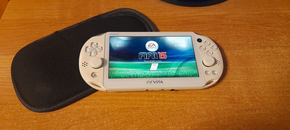 ps vita 2000 - купить приставки - Цена на OLX.ua
