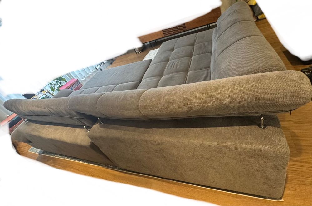 Sofá com chaise longue