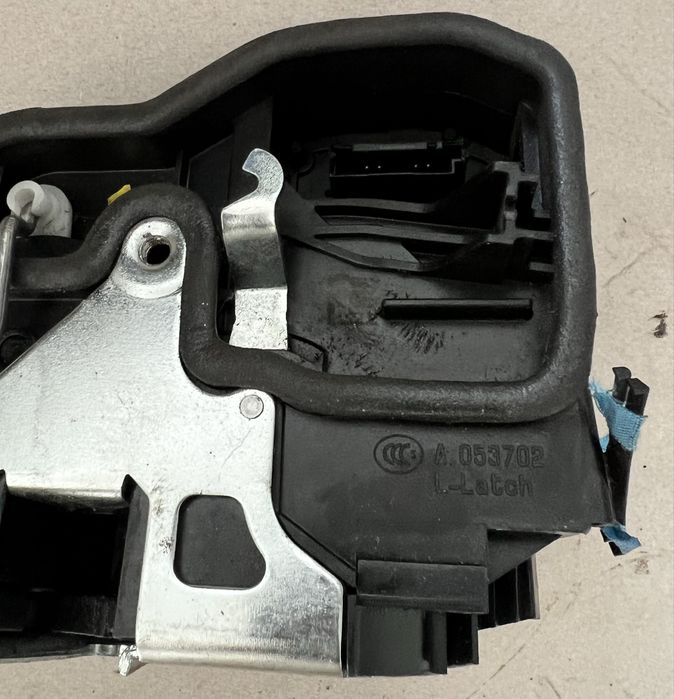 Fechadura de porta BMW E90 / E91 / E87 (esquerda /direita/tras/frente)
