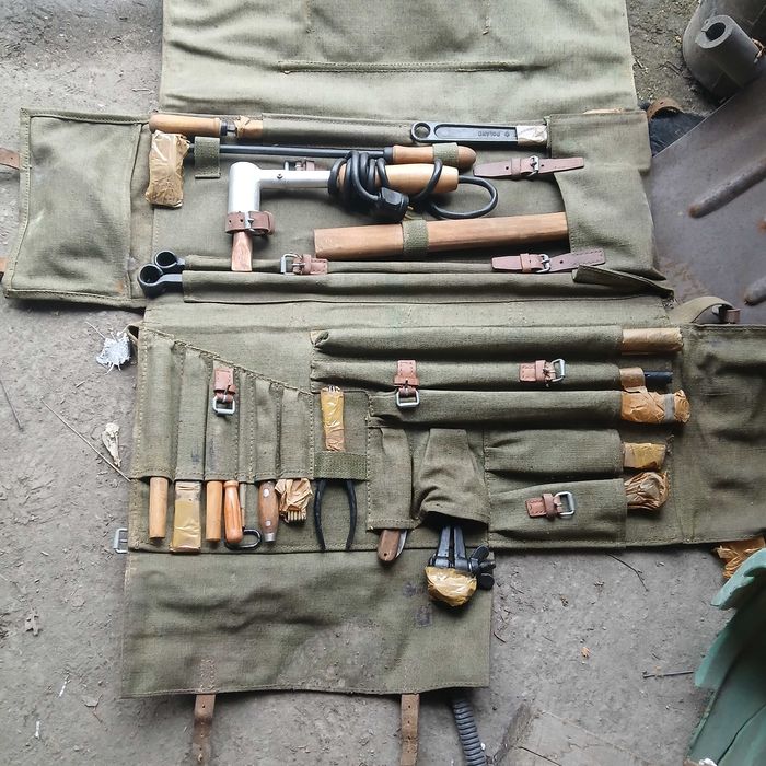 Wojskowy zestaw narzędzi elektrotechnika BDB