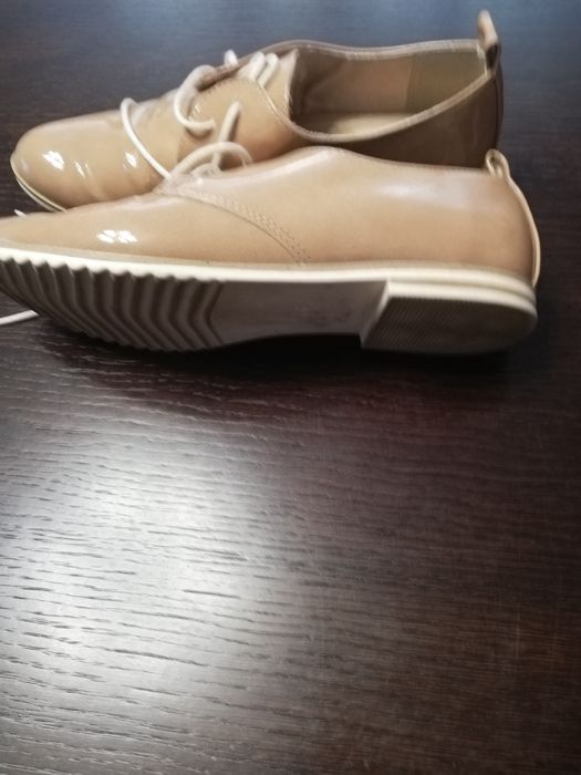 Pół buty, buty, mokasyny