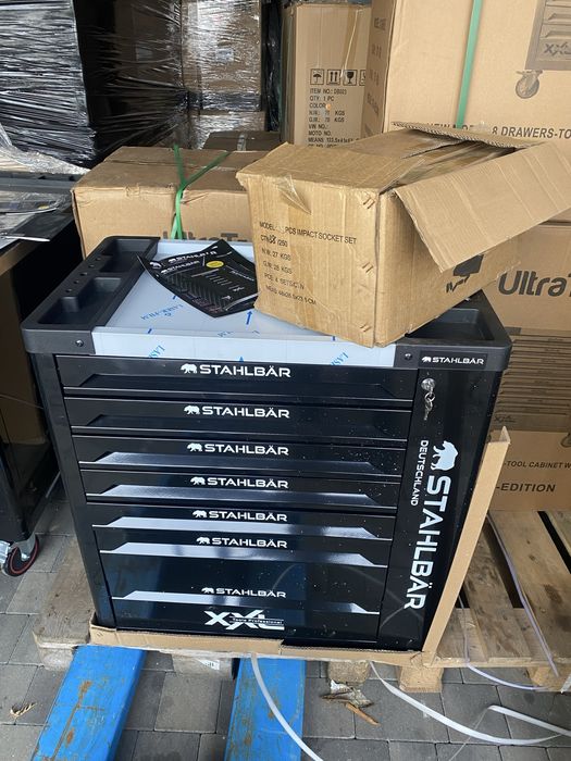 Zestaw narzedzi szafa narzedziowa pełna nowa