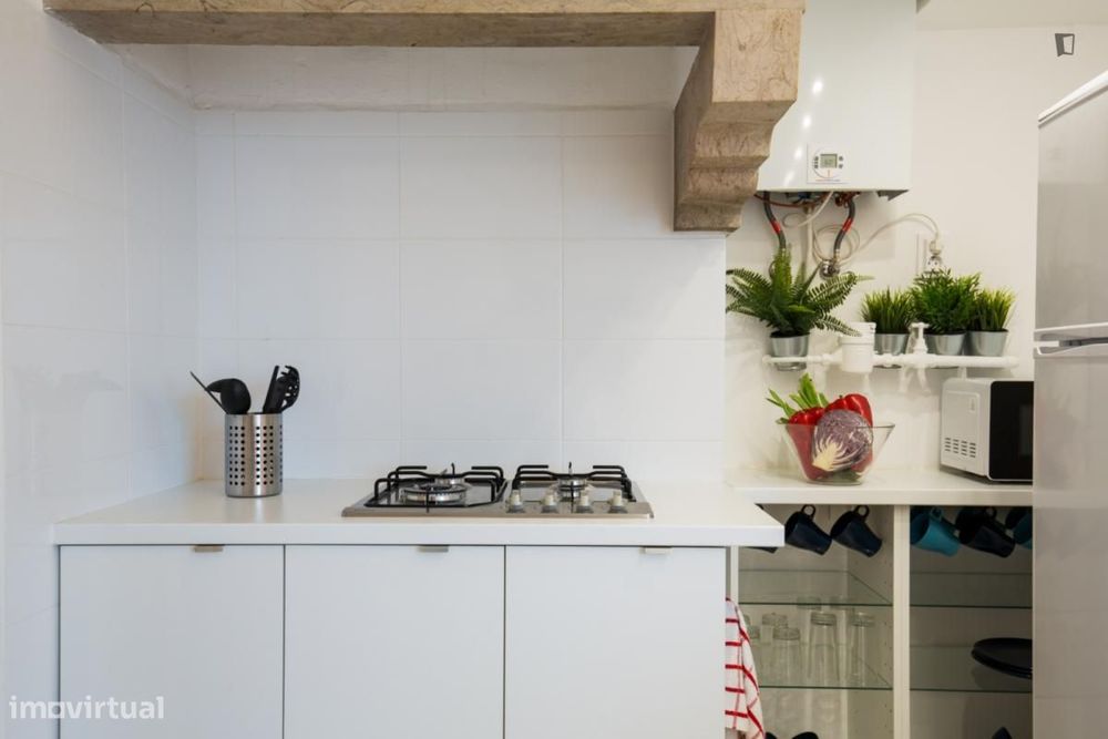 Quarto - localizado em Oeiras Lisbon