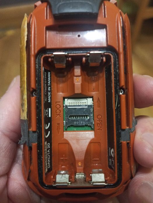 GPS - навігатор Garmin Dakota 20