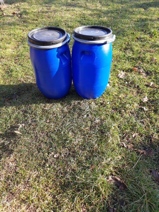 Beczki plastikowe 30l