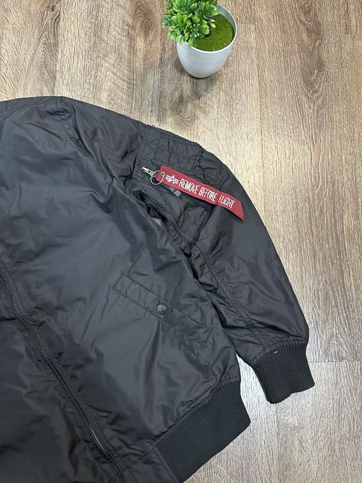 Бомбер Alpha Industries