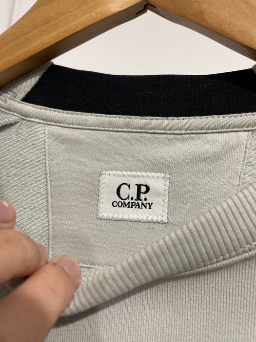 Світшот c.p. Company . Новий , оригінал , голубого відтінку , м розмір