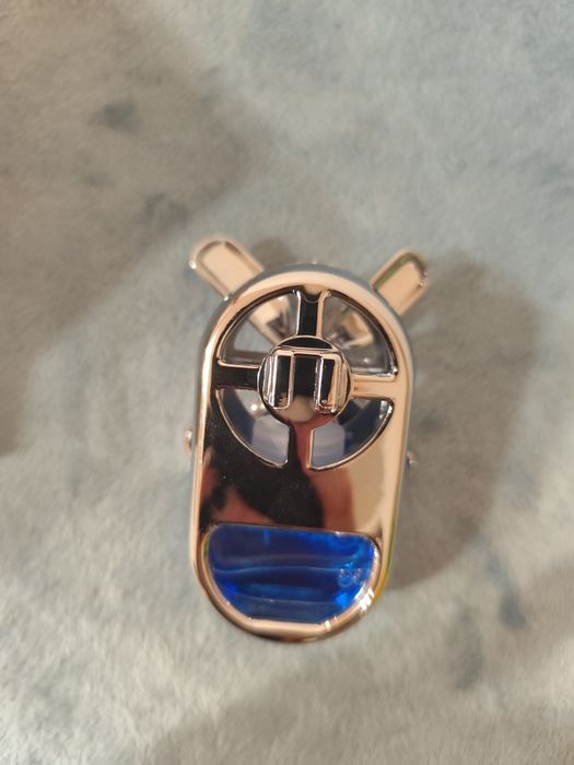 Автомобільний ароматизатор (пахучка)