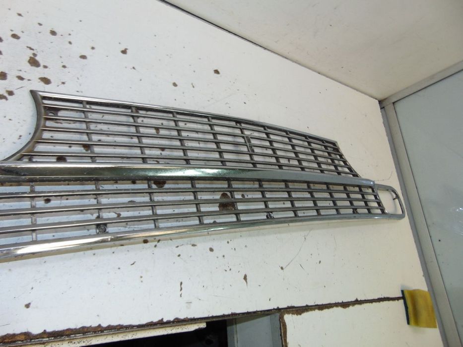 Fiat 1500 grelha " nova de stock antigo