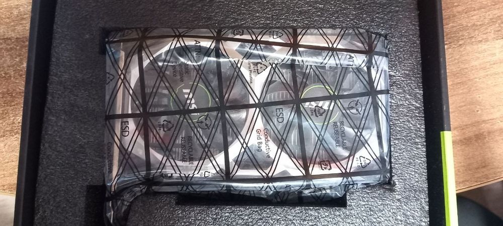 Відеокарта GTX1650 DDR6 4GB 
Купував разом з комп'ютером в магазині ве