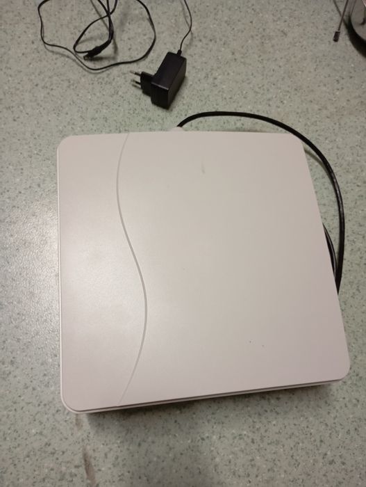 Router LTE model MF258
