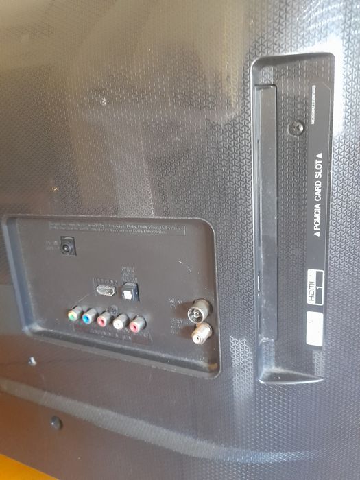 Tv led LG praticamente nova