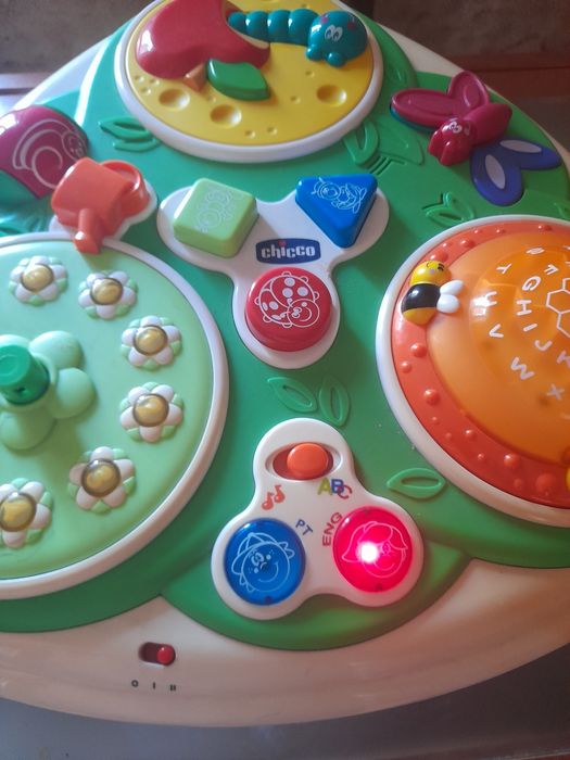 Bancada actividades bebé Chicco